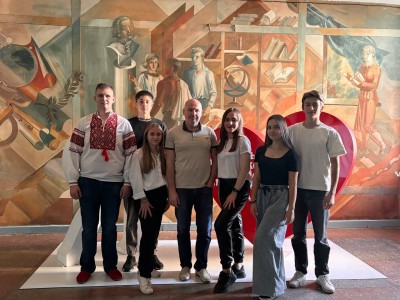 Вітання з Днем працівників освіти від студентів коледжу!