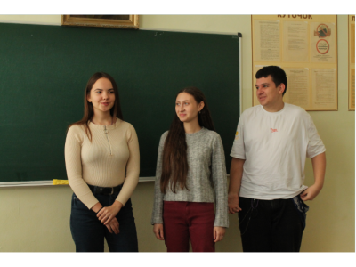 «ЛЮДИ ПОЧИНАЮТЬ ДОСЯГАТИ УСПІХУ, ЯК ТІЛЬКИ ВОНИ ВИРІШУЮТЬ ЦЕ ЗРОБИТИ.”