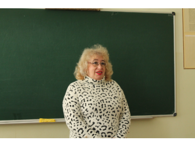 «ЛЮДИ ПОЧИНАЮТЬ ДОСЯГАТИ УСПІХУ, ЯК ТІЛЬКИ ВОНИ ВИРІШУЮТЬ ЦЕ ЗРОБИТИ.”