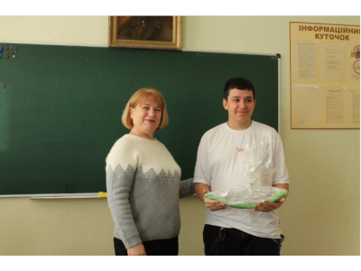 «ЛЮДИ ПОЧИНАЮТЬ ДОСЯГАТИ УСПІХУ, ЯК ТІЛЬКИ ВОНИ ВИРІШУЮТЬ ЦЕ ЗРОБИТИ.”