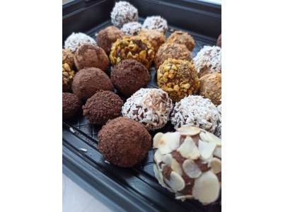 «НОВОРІЧНА ФЕЄРІЯ – МАЙСТЕРНЯ ЦУКЕРОК» «НОВОРІЧНА ФЕЄРІЯ – МАЙСТЕРНЯ ЦУКЕРОК»