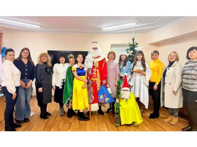 ПОЧАТОК РІЗДВЯНИХ ТА НОВОРІЧНИХ СВЯТ                                                                                                        