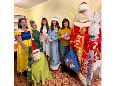 ПОЧАТОК РІЗДВЯНИХ ТА НОВОРІЧНИХ СВЯТ                                                                                                        