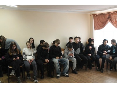 МАЙСТЕРНЯ ВИНАХІДНИКІВ “ЗАПАЛИ СВІТЛО ЗНАНЬ: КВЕСТ ЗІ СТВОРЕННЯ ЛІХТАРИКІВ ТА ЕЛЕКТРОННИХ СХЕМ”