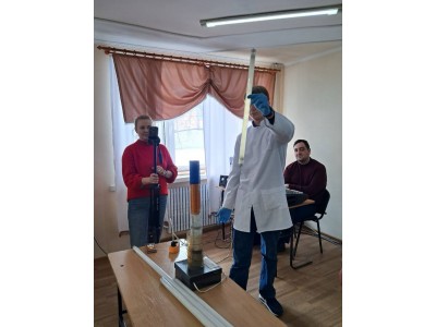 МАЙСТЕР-КЛАС "ЗАПАЛЬНИЙ ДРАЙВ": ЕКСПЕРИМЕНТУЙ, ВІДКРИВАЙ, ВИВЧАЙ