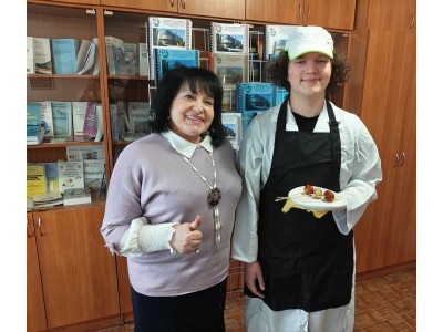 ЗАСІДАННЯ ГУРТКА "М'ЯСНА МАЙСТЕРНЯ" ЗАСІДАННЯ ГУРТКА "М'ЯСНА МАЙСТЕРНЯ"