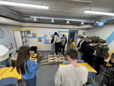 МАЙСТЕР-КЛАС У ЛІЦЕЇ №13 М. ХАРКОВА МАЙСТЕР-КЛАС У ЛІЦЕЇ №13 М. ХАРКОВА