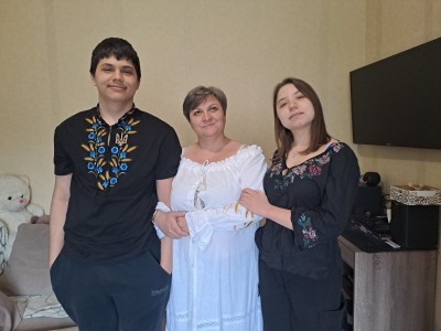 15 ТРАВНЯ — ДЕНЬ ВИШИВАНКИ ТА МІЖНАРОДНИЙ ДЕНЬ СІМ'Ї  15 ТРАВНЯ — ДЕНЬ ВИШИВАНКИ ТА МІЖНАРОДНИЙ ДЕНЬ СІМ'Ї