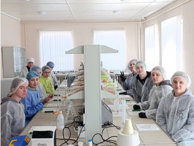 ІННОВАЦІЙНИЙ ДОСВІД: СТУДЕНТИ ОСВІТНЬО-ПРОФЕСІЙНОЇ ПРОГРАМИ ЗБЕРІГАННЯ, КОНСЕРВУВАННЯ ТА ПЕРЕРОБКА МОЛОКА НА ПРАКТИЦІ В НЕМІШАЇВСЬКОМУ ФАХОВОМУ КОЛЕДЖІ ІННОВАЦІЙНИЙ ДОСВІД: СТУДЕНТИ ОСВІТНЬО-ПРОФЕСІЙНОЇ ПРОГРАМИ ЗБЕРІГАННЯ, КОНСЕРВУВАННЯ ТА ПЕРЕРОБКА МОЛОКА НА ПРАКТИЦІ В НЕМІШАЇВСЬКОМУ ФАХОВОМУ КОЛЕДЖІ