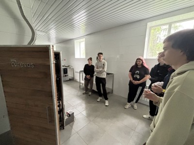 ПРАКТИЧНІ ЗНАННЯ З ПЕРШИХ РУК: НАВЧАЛЬНИЙ ВІЗИТ ДО ЛИПКОВАТІВСЬКОГО АГРАРНОГО КОЛЕДЖУ