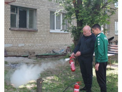 НАВЧАННЯ З ЦИВІЛЬНОГО ЗАХИСТУ: ЯК ДІЯТИ В НАДЗВИЧАЙНИХ СИТУАЦІЯХ