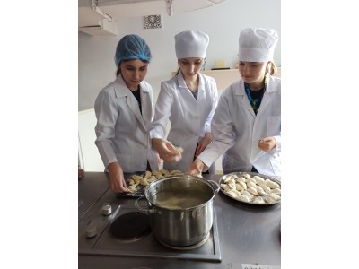 МАЙСТЕР-КЛАС «ВАРЕНИЧНИЙ ДРАЙВ» ДЛЯ АБІТУРІЄНТІВ ХАРКОВА