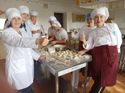 МАЙСТЕР-КЛАС «ВАРЕНИЧНИЙ ДРАЙВ» ДЛЯ АБІТУРІЄНТІВ ХАРКОВА