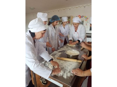 МАЙСТЕР-КЛАС «ВАРЕНИЧНИЙ ДРАЙВ» ДЛЯ АБІТУРІЄНТІВ ХАРКОВА