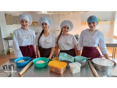 МАЙСТЕР-КЛАС «ВАРЕНИЧНИЙ ДРАЙВ» ДЛЯ АБІТУРІЄНТІВ ХАРКОВА