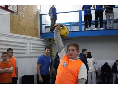 СПОРТИВНЕ СВЯТО «ДЕНЬ ЗДОРОВ’Я» У КОЛЕДЖІ