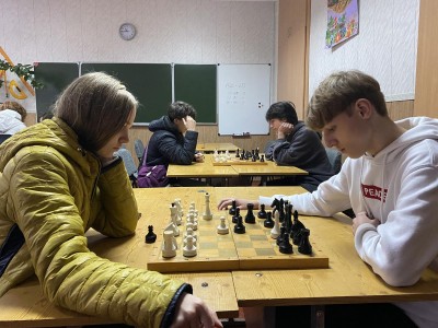 ШАХОВИЙ ТУРНІР ОБ’ЄДНАВ КОЛЕДЖІ В РАМКАХ ПРОГРАМИ «ПЛІЧ-О-ПЛІЧ» ШАХОВИЙ ТУРНІР ОБ’ЄДНАВ КОЛЕДЖІ В РАМКАХ ПРОГРАМИ «ПЛІЧ-О-ПЛІЧ»