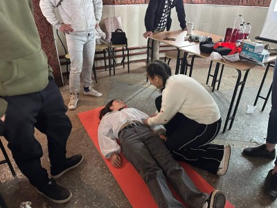 ТРЕНІНГ З НАДАННЯ ДОМЕДИЧНОЇ ДОПОМОГИ В РАМКАХ СОЦІАЛЬНОГО ПРОЕКТУ «STOP MINA» ТРЕНІНГ З НАДАННЯ ДОМЕДИЧНОЇ ДОПОМОГИ В РАМКАХ СОЦІАЛЬНОГО ПРОЕКТУ «STOP MINA»