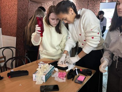 ТРЕНІНГ З НАДАННЯ ДОМЕДИЧНОЇ ДОПОМОГИ В РАМКАХ СОЦІАЛЬНОГО ПРОЕКТУ «STOP MINA» ТРЕНІНГ З НАДАННЯ ДОМЕДИЧНОЇ ДОПОМОГИ В РАМКАХ СОЦІАЛЬНОГО ПРОЕКТУ «STOP MINA»