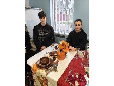 КОЛЕДЖ ПРОВІВ ВИЇЗНИЙ МАЙСТЕР-КЛАС З ЕТИКЕТУ ТА СЕРВІРУВАННЯ ДЛЯ МАЙБУТНІХ АБІТУРІЄНТІВ