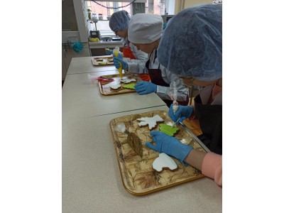 НОВОРІЧНИЙ НАСТРІЙ ЗІ СМАКОМ ПРОФЕСІЇ