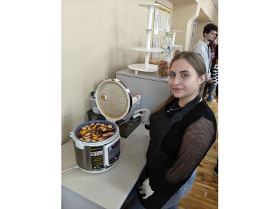 КОКТЕЙЛЬ-ПАТІ ДЛЯ МАЙБУТНІХ СТУДЕНТІВ: ЯСКРАВИЙ МАЙСТЕР-КЛАС У КОЛЕДЖІ