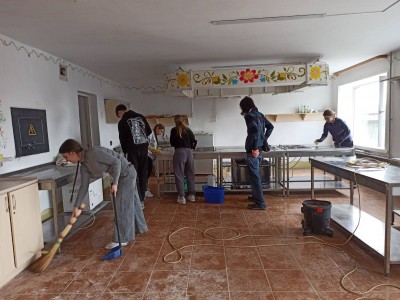 ВІДНОВЛЕННЯ ЛАБОРАТОРІЇ ЦЕНТРУ ВИРОБНИЦТВА ХАРЧОВОЇ ПРОДУКЦІЇ: СПІЛЬНИМИ ЗУСИЛЛЯМИ ДО РЕЗУЛЬТАТУ