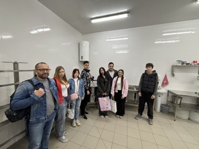 ПРАКТИКА, ЩО НАДИХАЄ: СТУДЕНТИ ТМ-21 ВІДВІДАЛИ ЛИПКОВАТІВСЬКИЙ ФАХОВИЙ КОЛЕДЖ