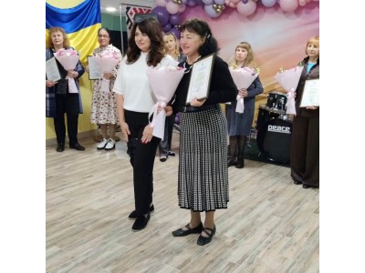 СИМФОНІЯ ДРУКОВАНОГО СЛОВА : СВЯТО ЛЮДЕЙ, ЯКІ БЕРЕЖУТЬ СВІТ ЗНАНЬ 