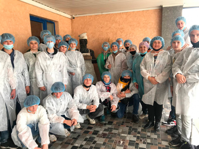 Студентські будні-час цікавих екскурсій та зустрічей. Студентські будні-час цікавих екскурсій та зустрічей.