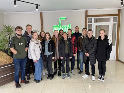 Засідання круглого столу на підприємстві. Засідання круглого столу на підприємстві.