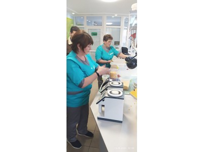 Засідання круглого столу на підприємстві. Засідання круглого столу на підприємстві.