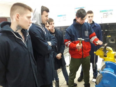 Монтажник устаткування холодильних установок