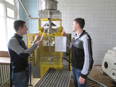 Слюсар-ремонтник