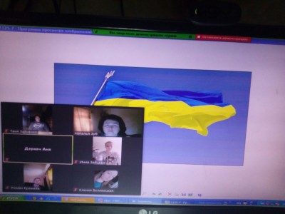 Вітаємо зі святом! Пам&#039;ятаймо - тільки разом ми сильні!