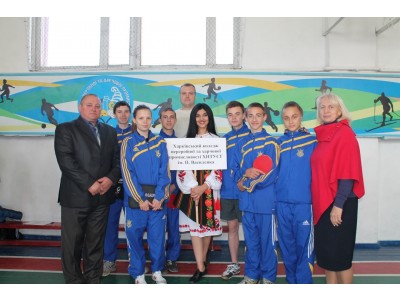 І навчаємо і виховуємо