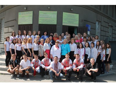 У єдності – наша сила, в серці нашому – Україна!