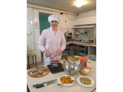 Практичне заняття  в лабораторії коледжу для слухачів з числа не зайнятого населення Практичне заняття  в лабораторії коледжу для слухачів з числа не зайнятого населення