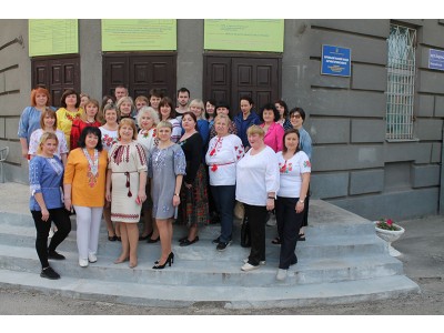 ВИШИВАНКИ ДЕНЬ ЧУДОВИЙ