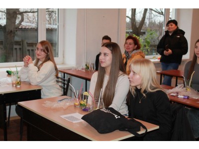 МАЙСТЕР-КЛАС «МАГІЧНЕ ШОУ» МАЙСТЕР-КЛАС «МАГІЧНЕ ШОУ»