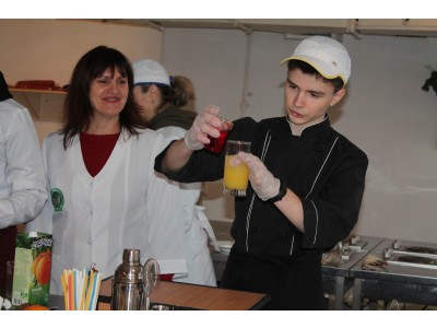 МАЙСТЕР-КЛАС «МАГІЧНЕ ШОУ» МАЙСТЕР-КЛАС «МАГІЧНЕ ШОУ»