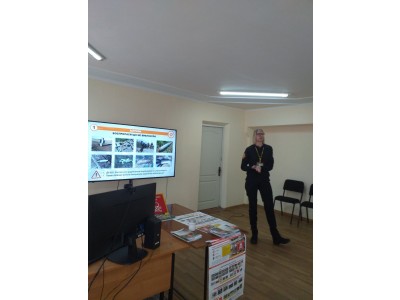 Навчання студентів з попередження ризиків від мін та  вибухонебезпечних предметів Навчання студентів з попередження ризиків від мін та  вибухонебезпечних предметів