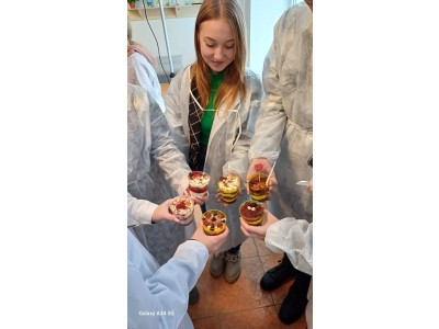 ВИШУКАНІ ДЕСЕРТИ