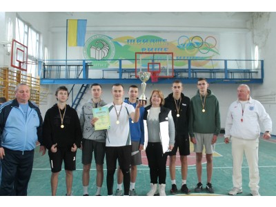 ЗДОРОВ’Я І СПОРТ В ЖИТТІ СТУДЕНТІВ КОЛЕДЖУ ЗДОРОВ’Я І СПОРТ В ЖИТТІ СТУДЕНТІВ КОЛЕДЖУ