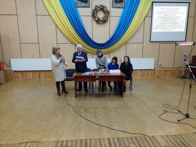 СХІД І ЗАХІД – ЄДИНІ!