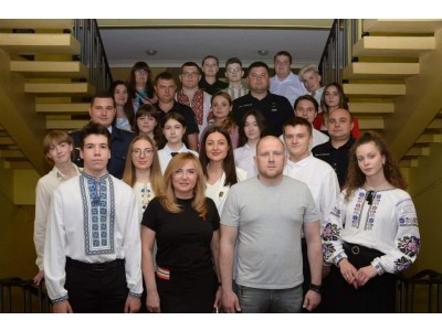 ПЕРЕМОГА У РАЙОННОМУ ЕТАПІ МІСЬКОГО КОНКУРСУ «МОЛОДА ЛЮДИНА РОКУ» В НОМІНАЦІЇ «СТУДЕНТИ ЗАКЛАДІВ ФАХОВОЇ ПЕРЕДВИЩОЇ ОСВІТИ» ПЕРЕМОГА У РАЙОННОМУ ЕТАПІ МІСЬКОГО КОНКУРСУ «МОЛОДА ЛЮДИНА РОКУ» В НОМІНАЦІЇ «СТУДЕНТИ ЗАКЛАДІВ ФАХОВОЇ ПЕРЕДВИЩОЇ ОСВІТИ»